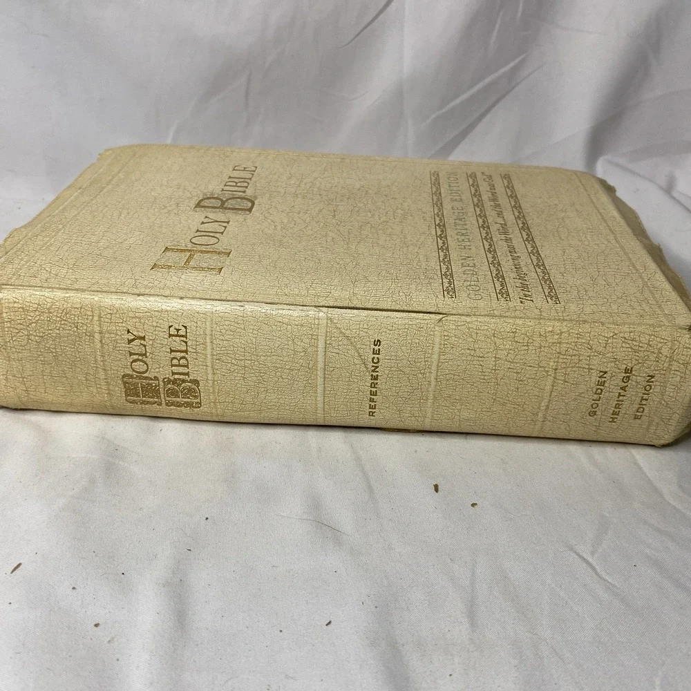 Vintage Holy‎ Bible KJV Golden Heritage Edition Large Print Indexed Red Letter